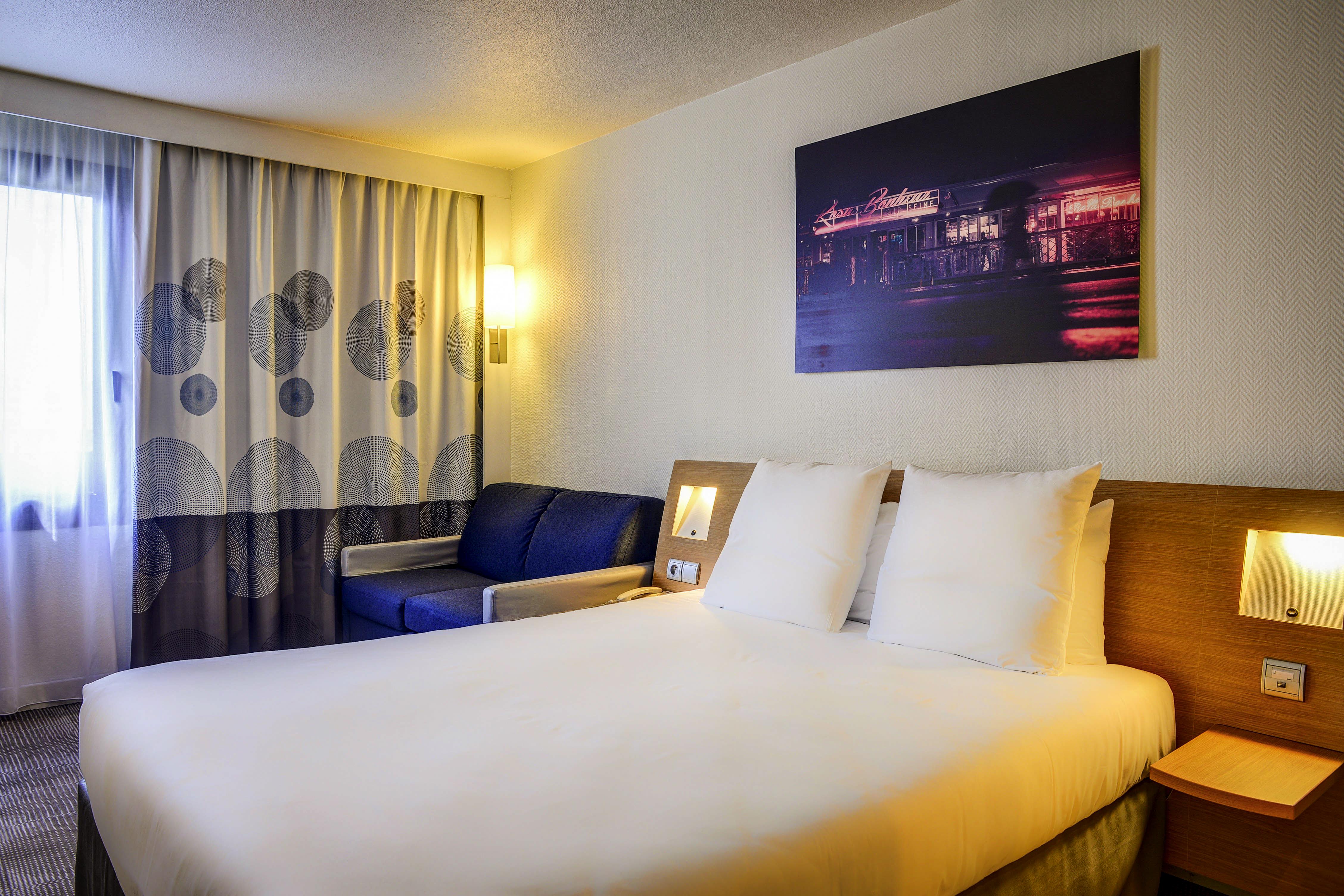 Novotel Paris Suresnes Longchamp Rom bilde